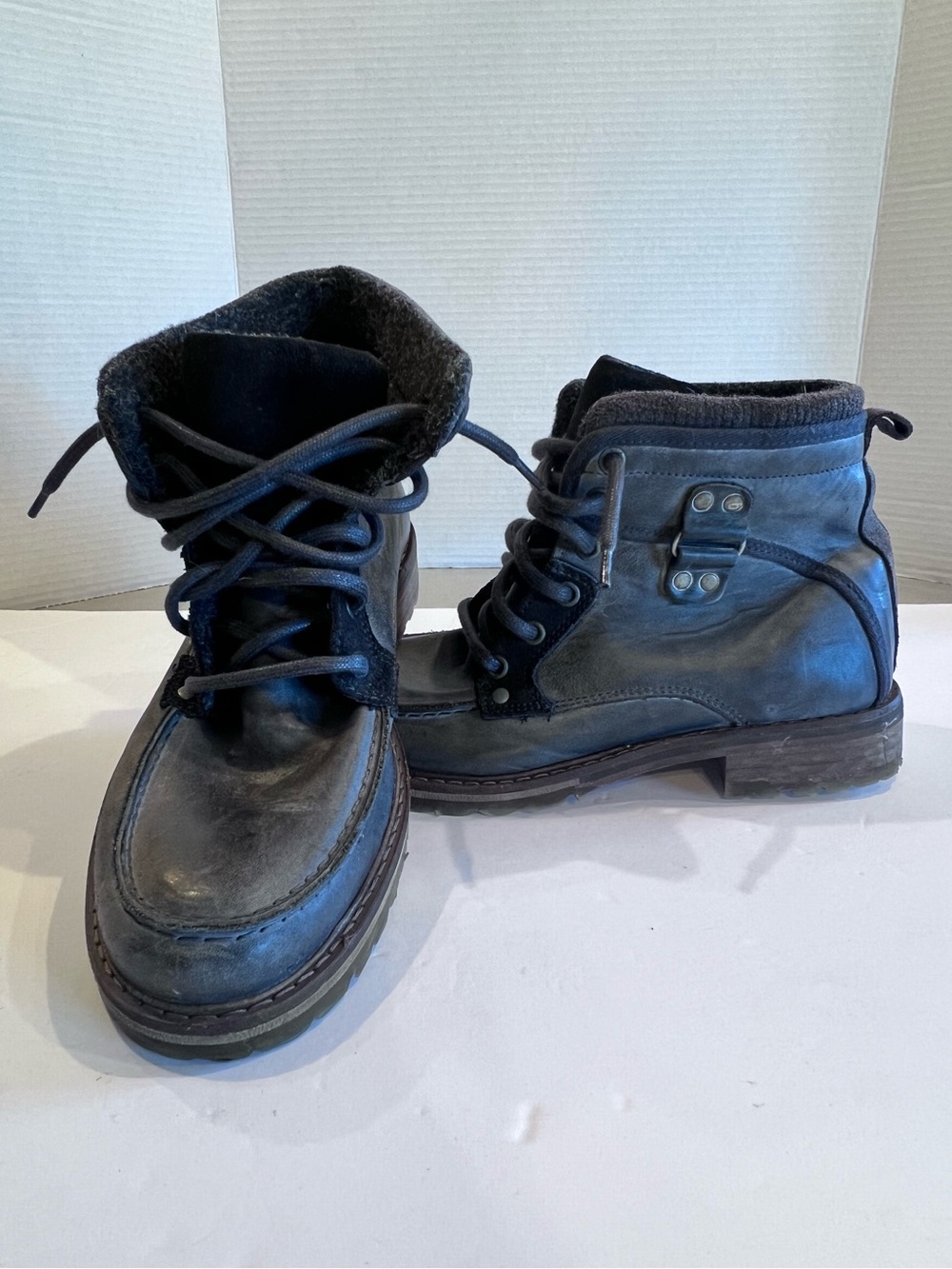 Steve Madden New Guy Gray Lace-Up Leather Upper Boots Men 7 / Women 9 EUR 40